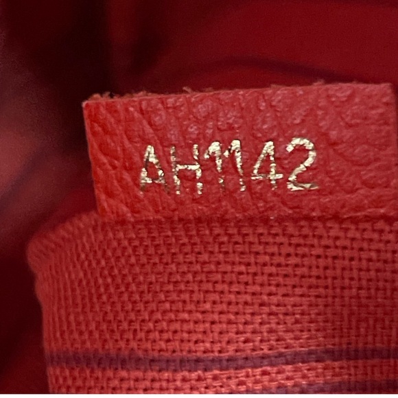 🔥🔥LV Citadine Leather Red Tote w Wristlet🔥🔥 - Picture 8 of 9